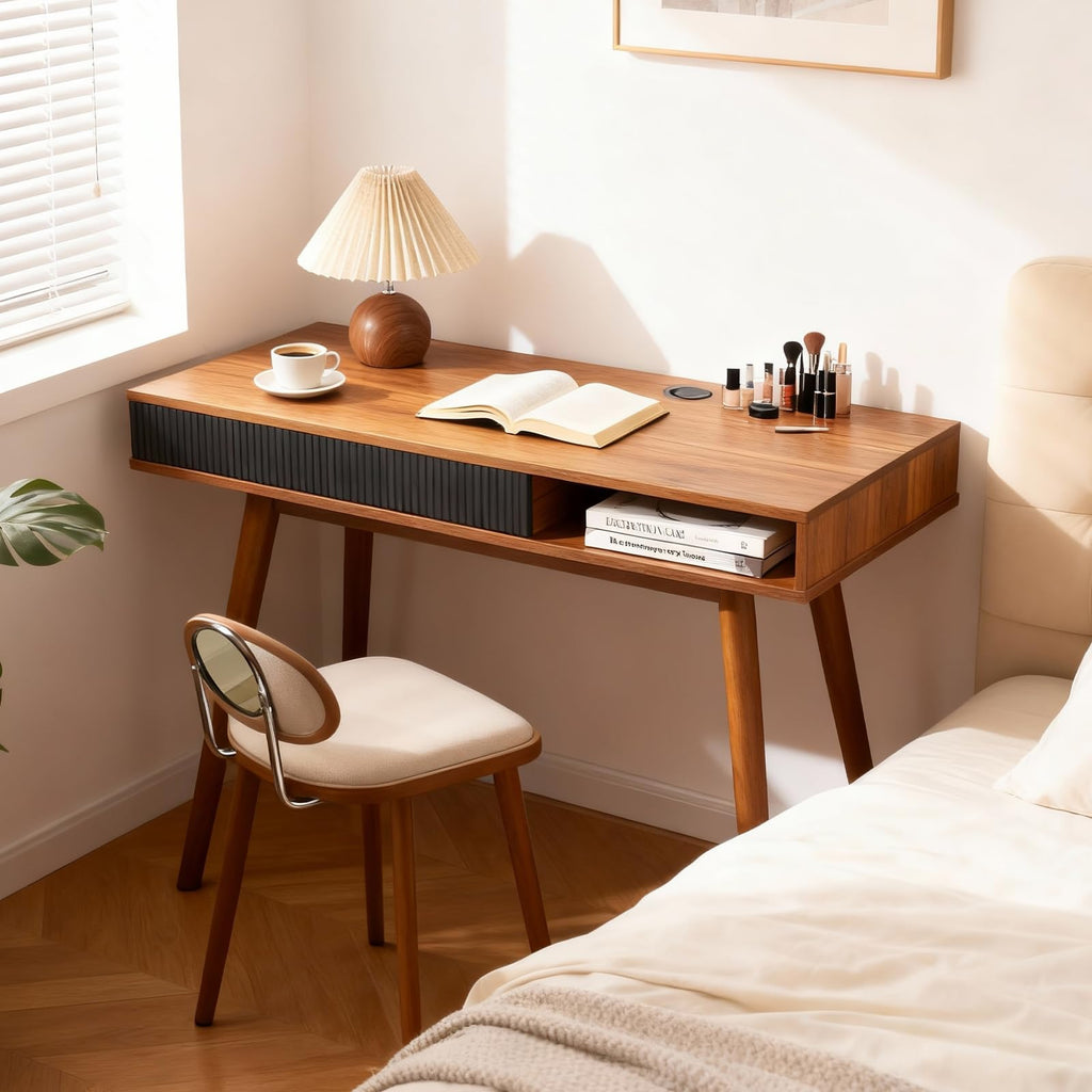 Walnut Wood Desk with Drawer Q44539