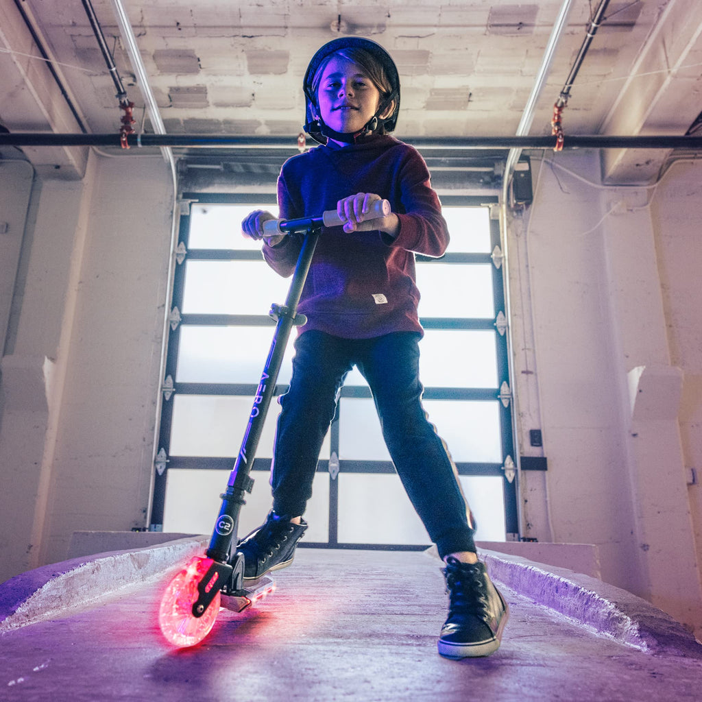 Two-Wheel Kick Scooter for Kids 5-8 with RGB Lights E4287
